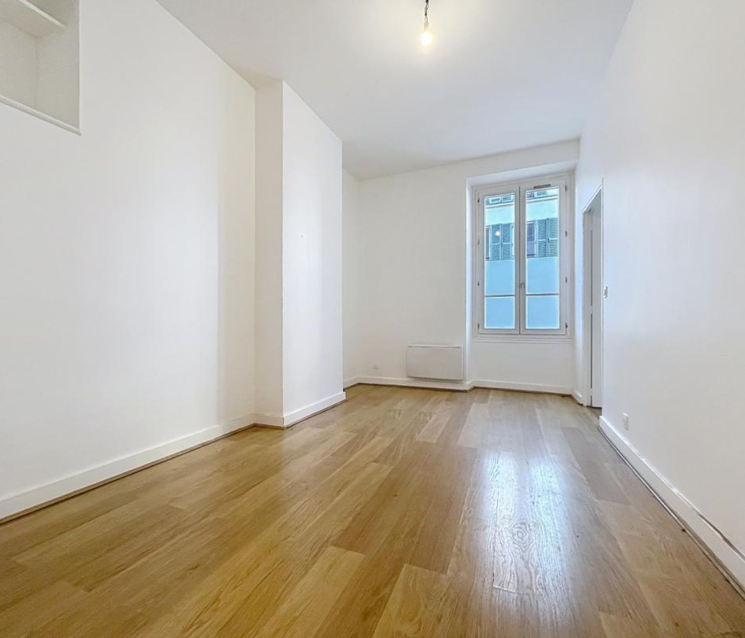 T2 non meublé, rue Blomet - PARIS (15)