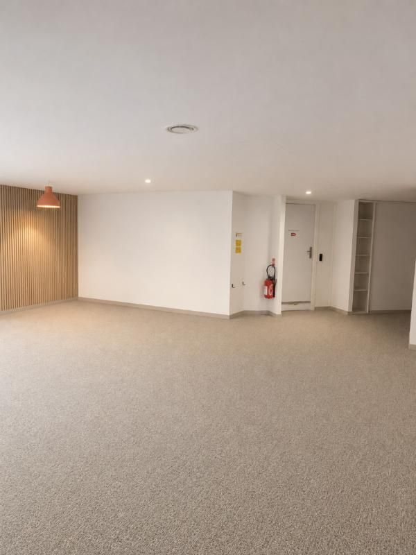 Bureaux à louer - 1033 m² - Toulouse Compans Caffarelli