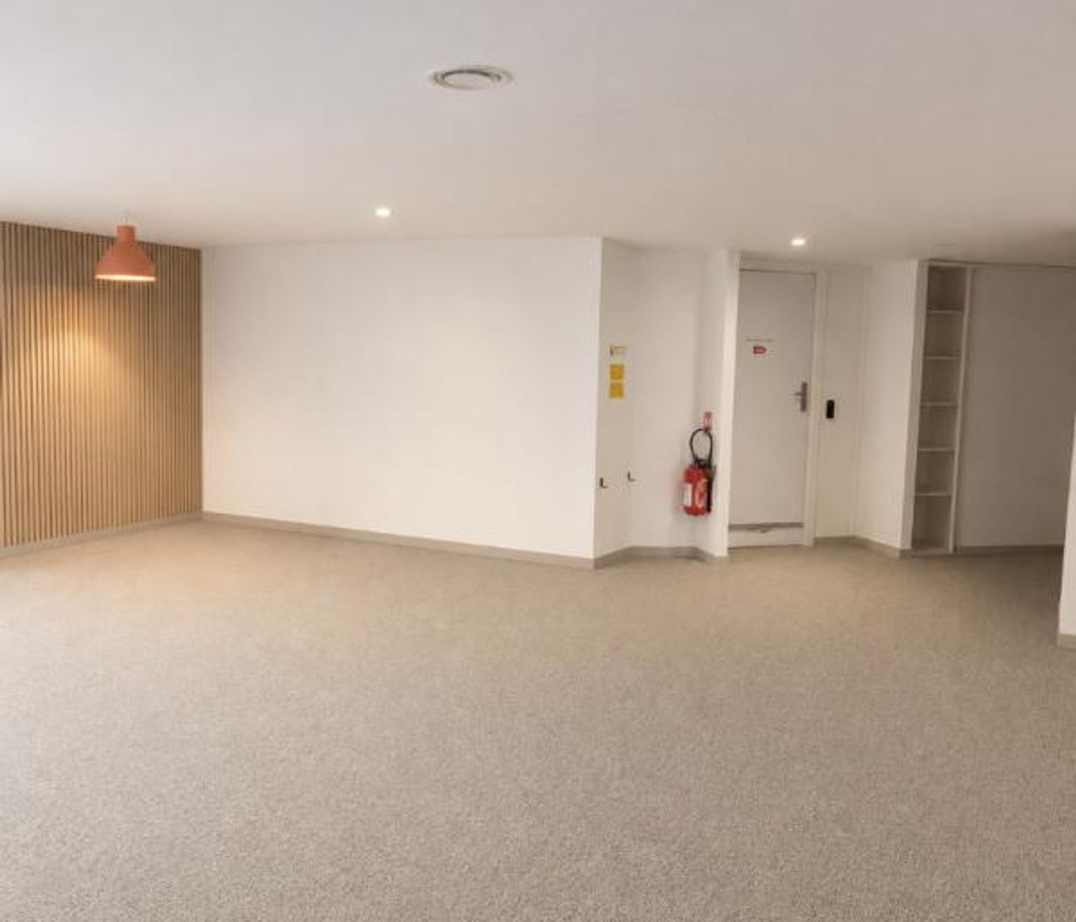 Bureaux à louer - 1033 m² - Toulouse Compans Caffarelli