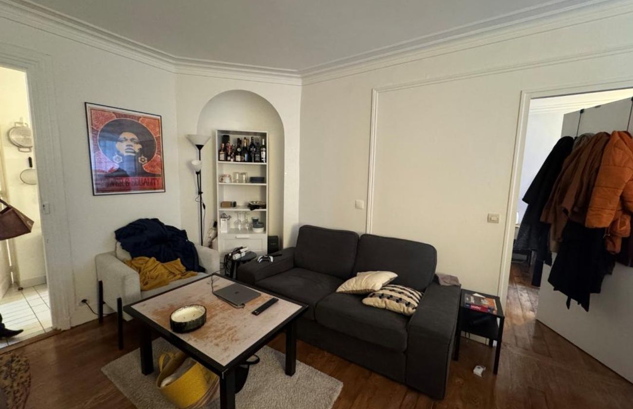 T2 non meublé - rue de Clichy - Paris (9)