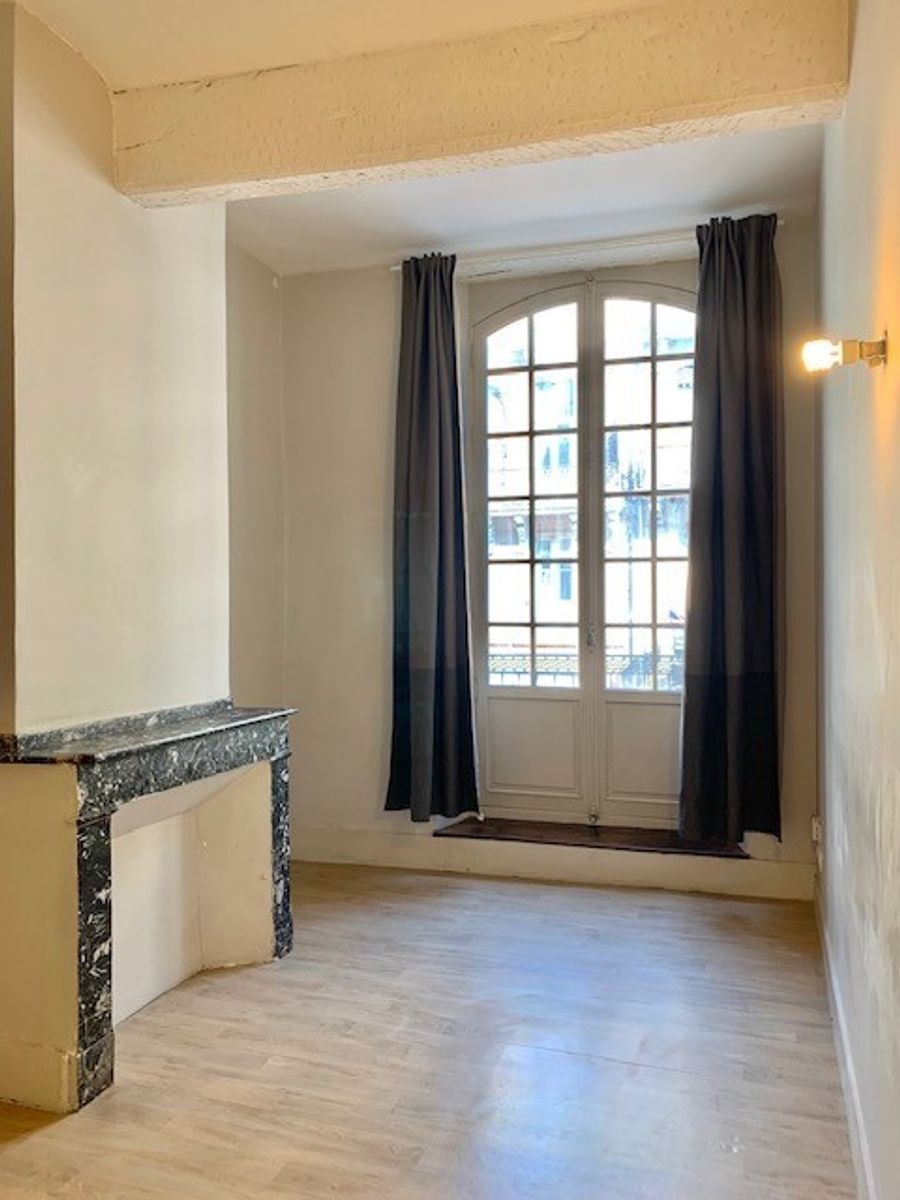 Location T2 Esquirol