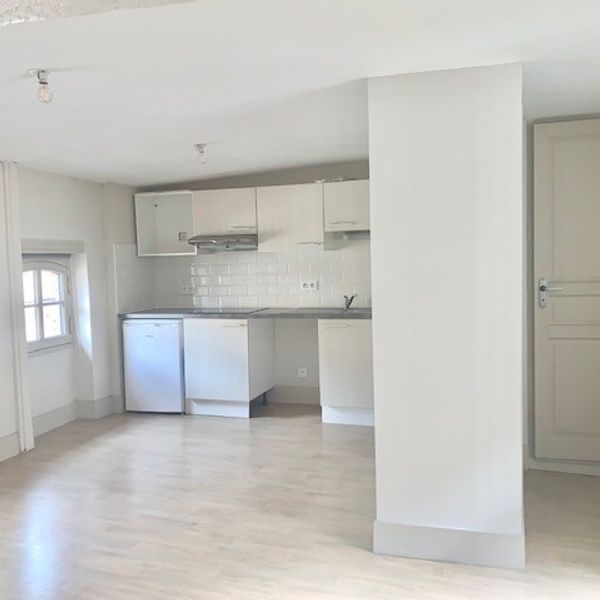 Location T2 Rue de Metz proche pont neuf