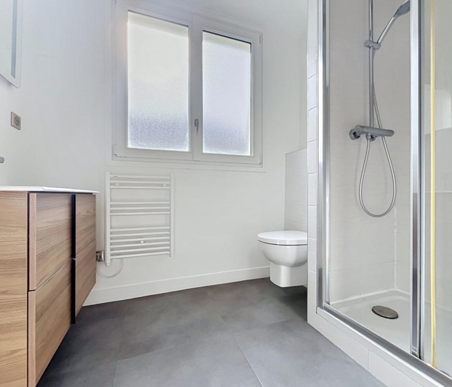 Appartement T2 BIS non meublé - Paris (8)