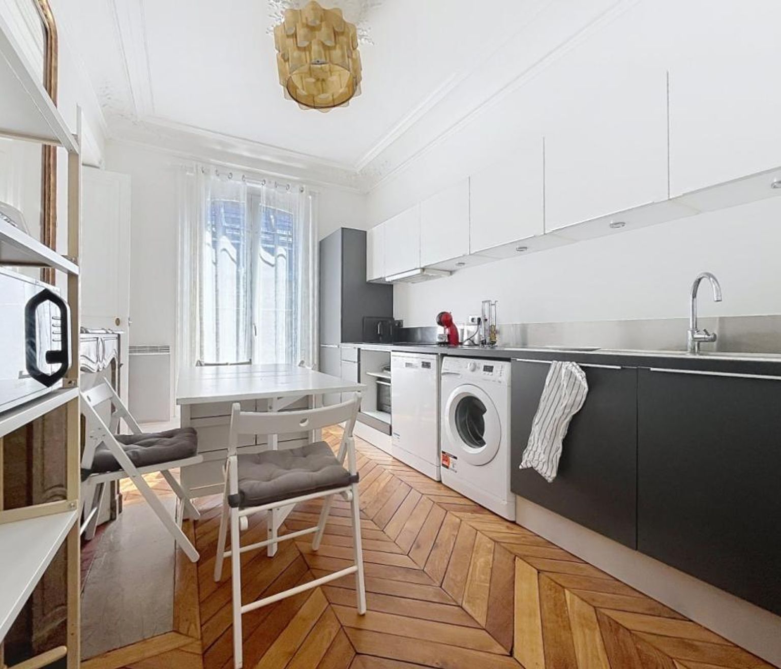 T3 non meublé de 74.40m² - Rue Paul Baudry - Paris (8)