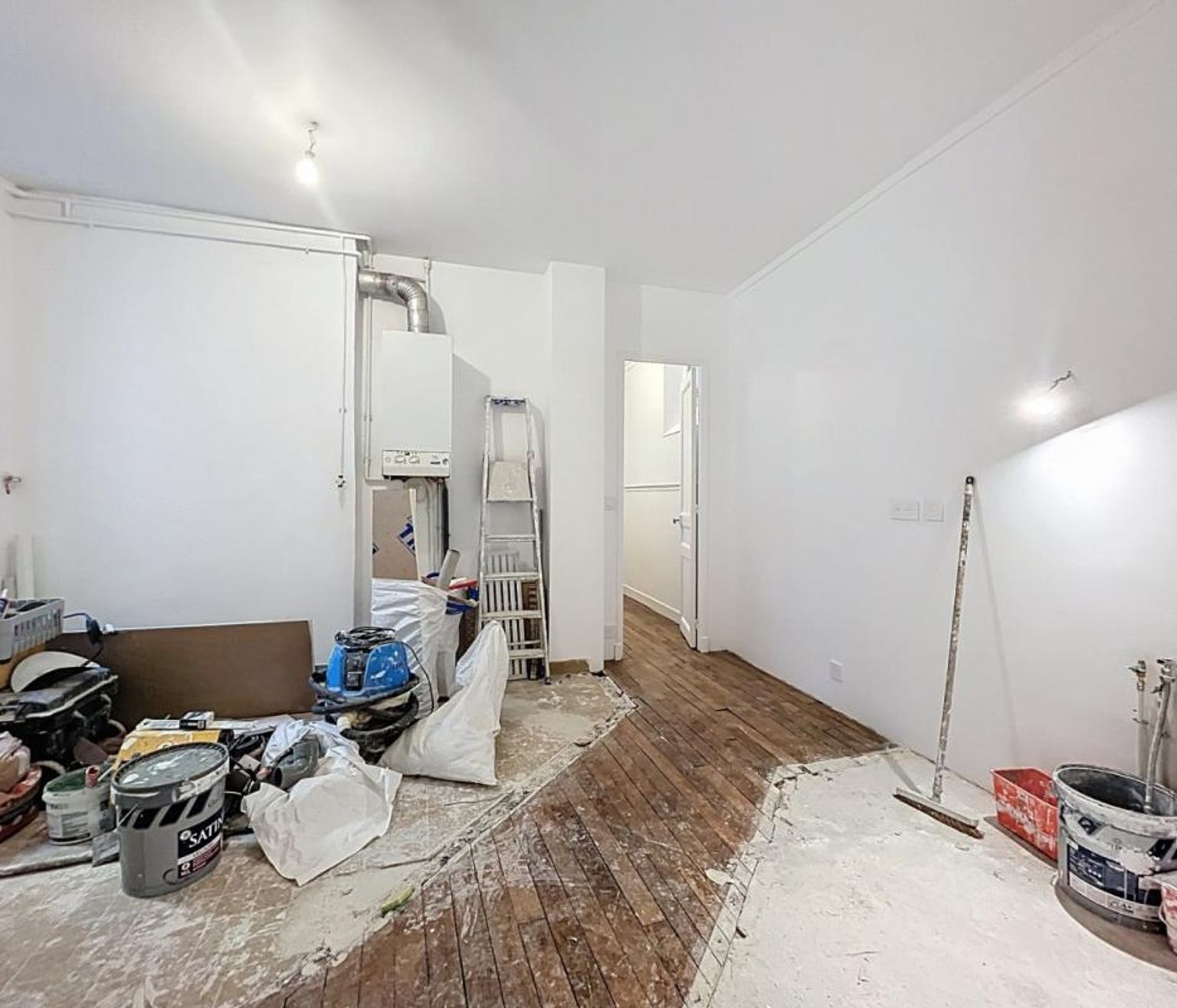 T3, non meublé, en fin de rénovation - Rue de l'Amiral Roussin - Paris (15)