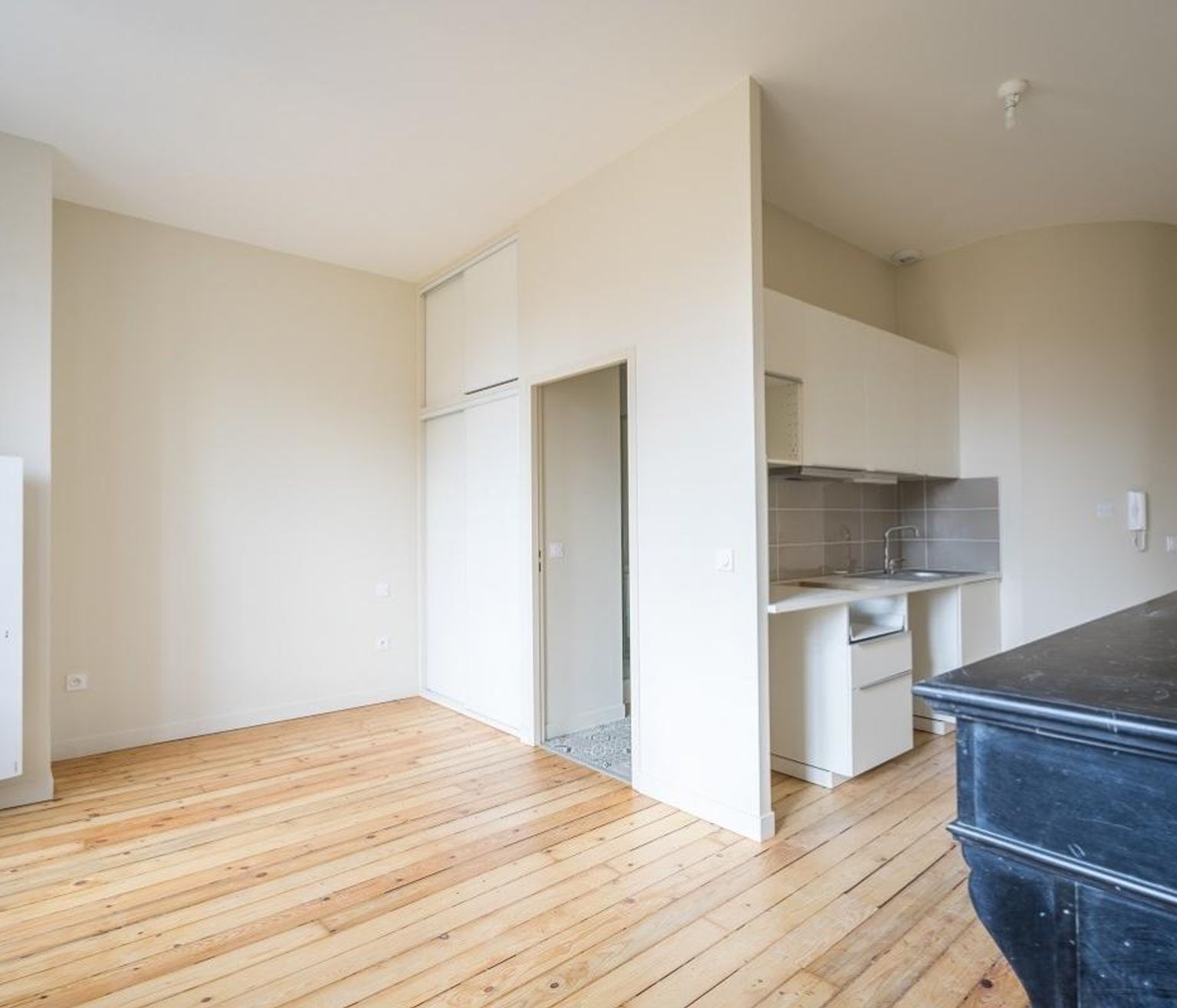 Location charmant T1 de 25.10 m² quartier chalets