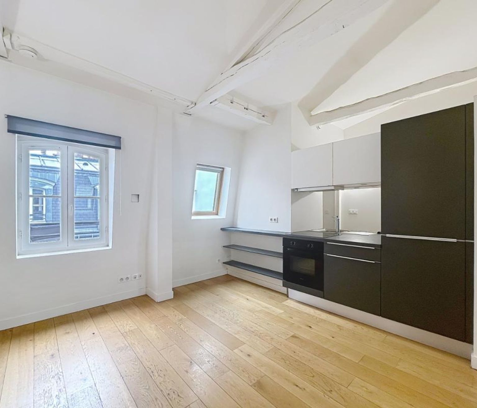 T2 non meublé 56.3m², rue Paul Baudry - Paris (8)