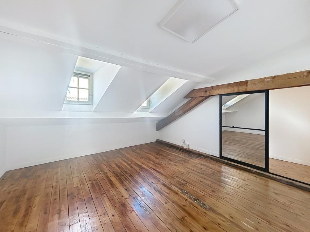 Location appartement T6 de 166 m² Victor Hugo ( colocations acceptées )