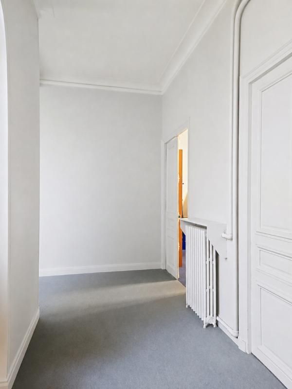 Bureaux à louer - 153 m² - Paris 8