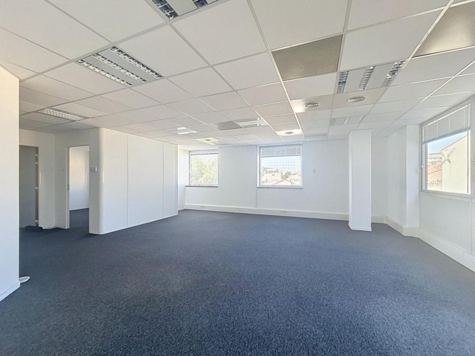 Bureaux à louer - 1033 m² - Toulouse Compans Caffarelli