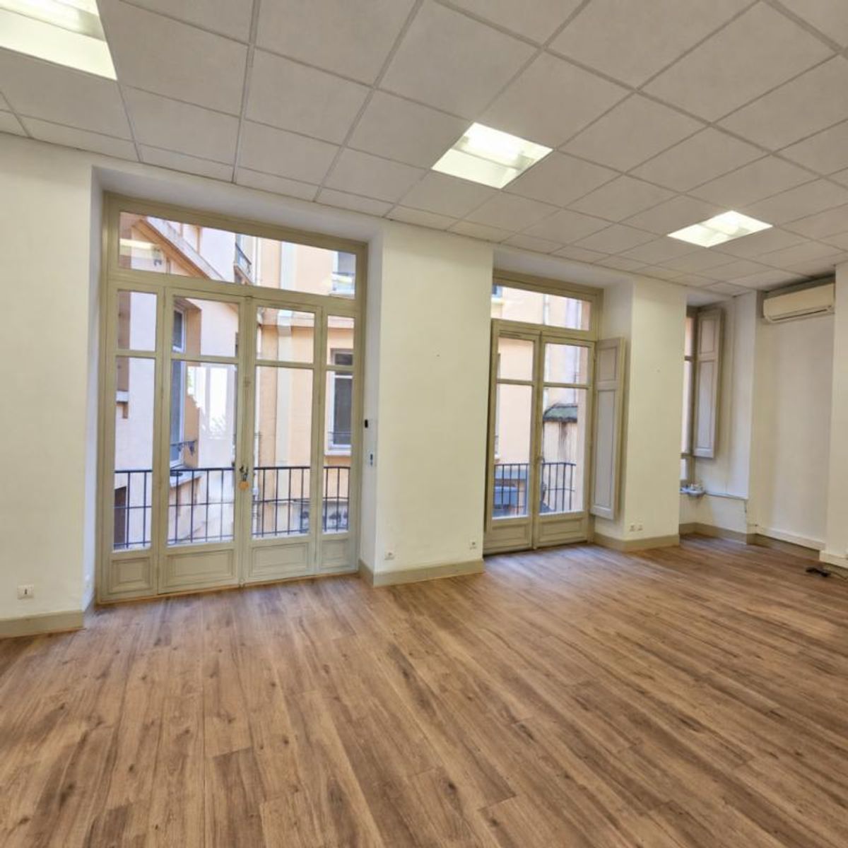 BUREAUX A LOUER - 250 m² - TOULOUSE CAPITOLE