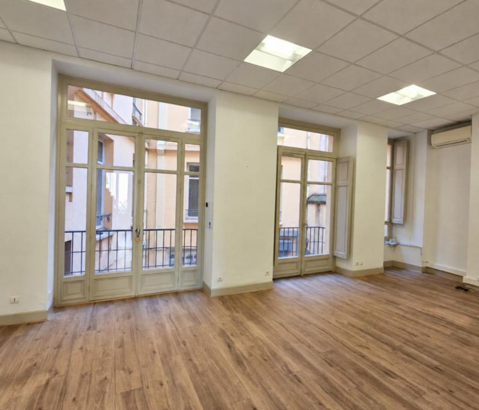 BUREAUX A LOUER - 250 m² - TOULOUSE CAPITOLE