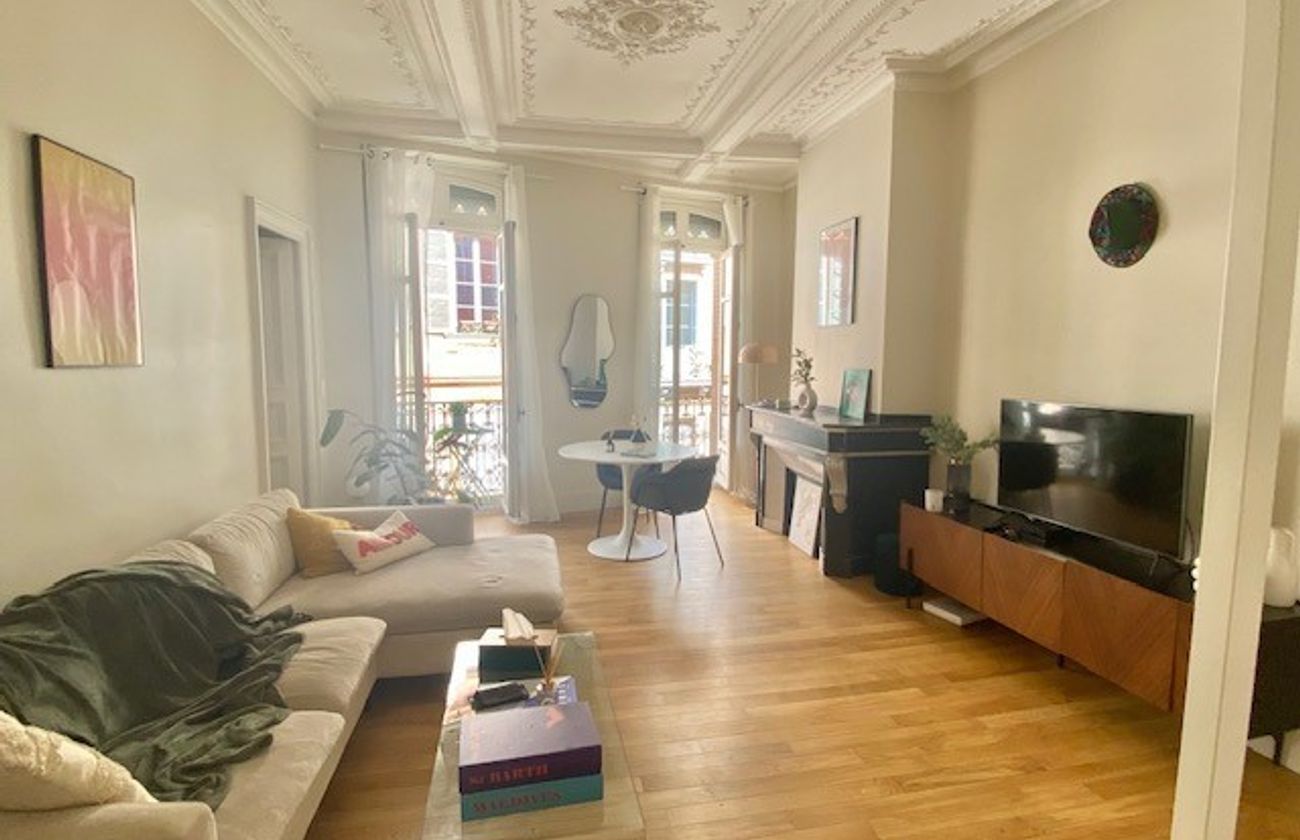 Location magnifique R2 rue de la pomme 37 m²