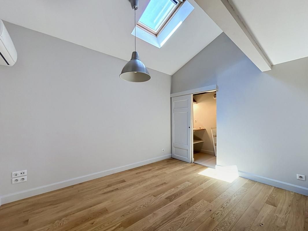 Location Magnifique T5 de 138 m² en duplex Quartier St Georges