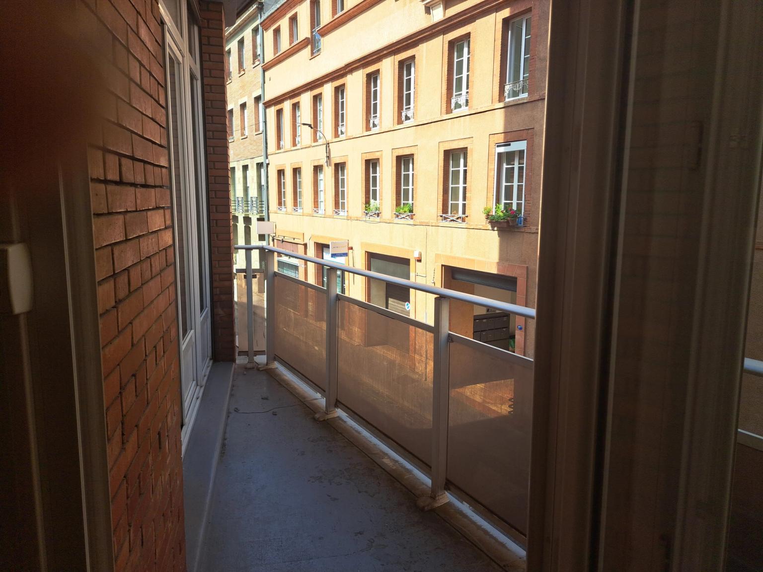 Vue balcon bureau au 1er étage 4 rue des Potiers Toulouse - Caso Patrimoine