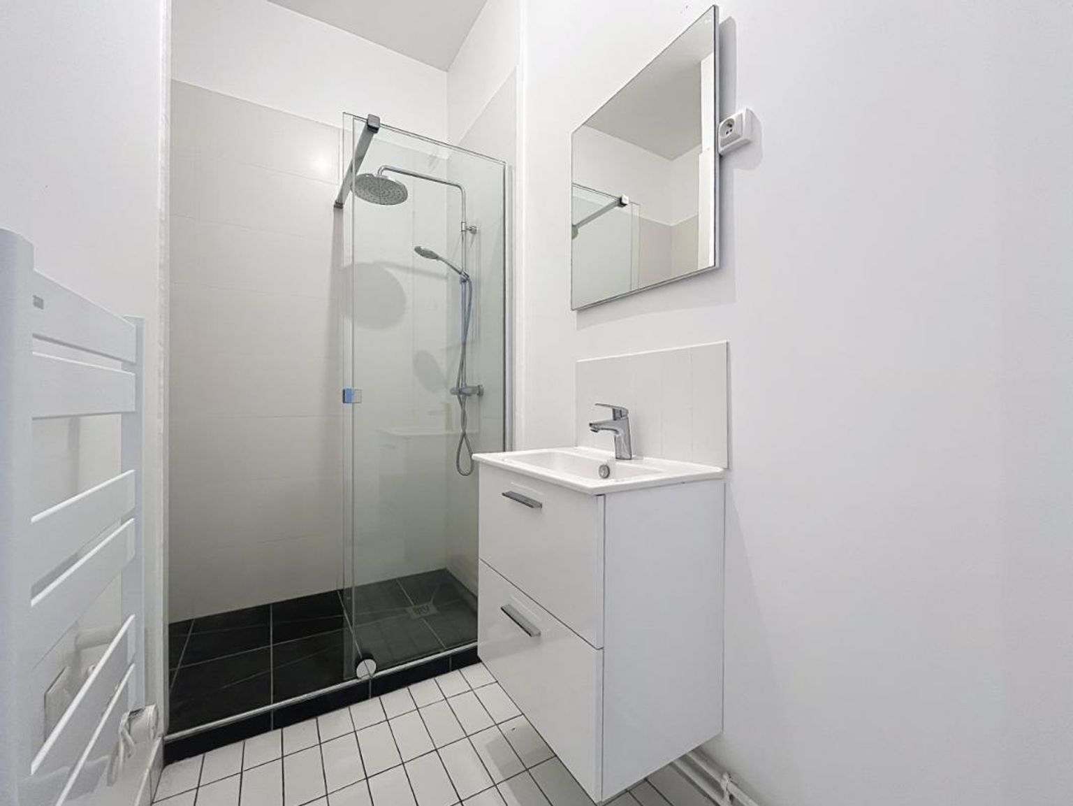 T2 non meublé, rue Blomet - PARIS (15)