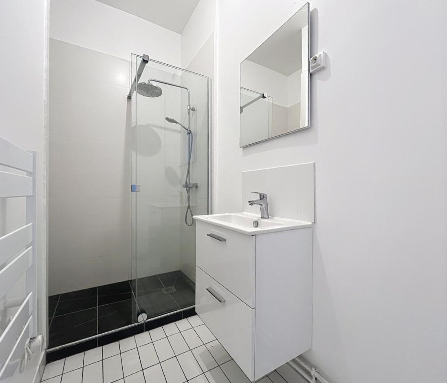 T2 non meublé, rue Blomet - PARIS (15)