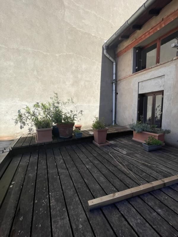 Location magnifique T3 quartier chalets avec très grande terrasse