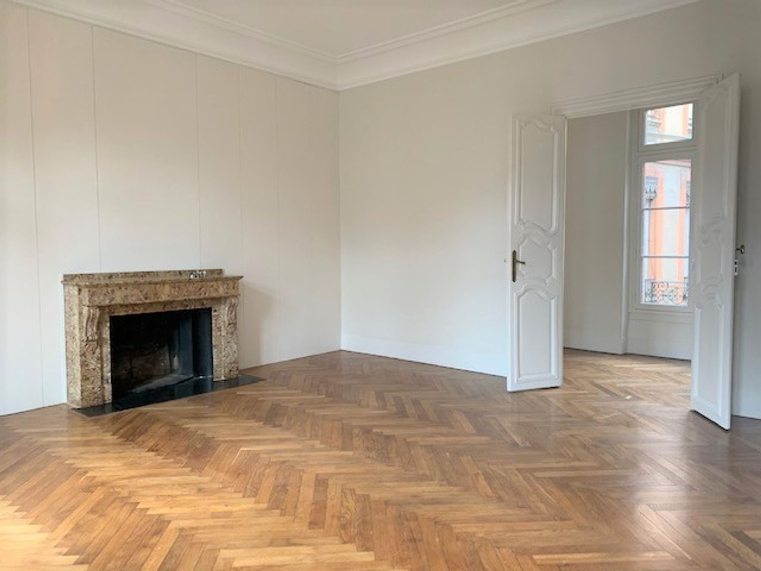 Location T6 de 214 m² rue Croix Baragnon avec cave et parking