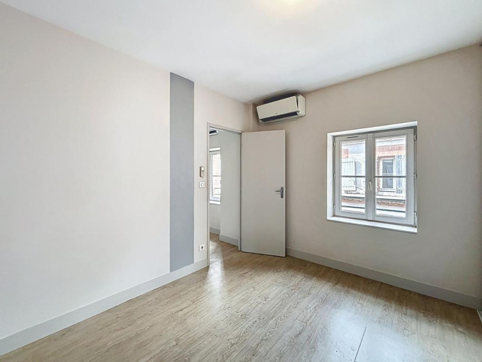 Location T4 de 71.21 m² Victor Hugo avec Climatisation ( colocations acceptées )