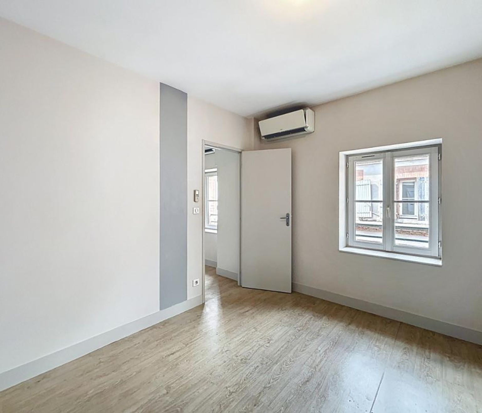 Location T4 de 71.21 m² Victor Hugo avec Climatisation ( colocations acceptées )