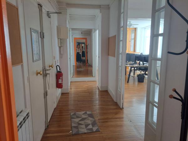 entrée des bureaux