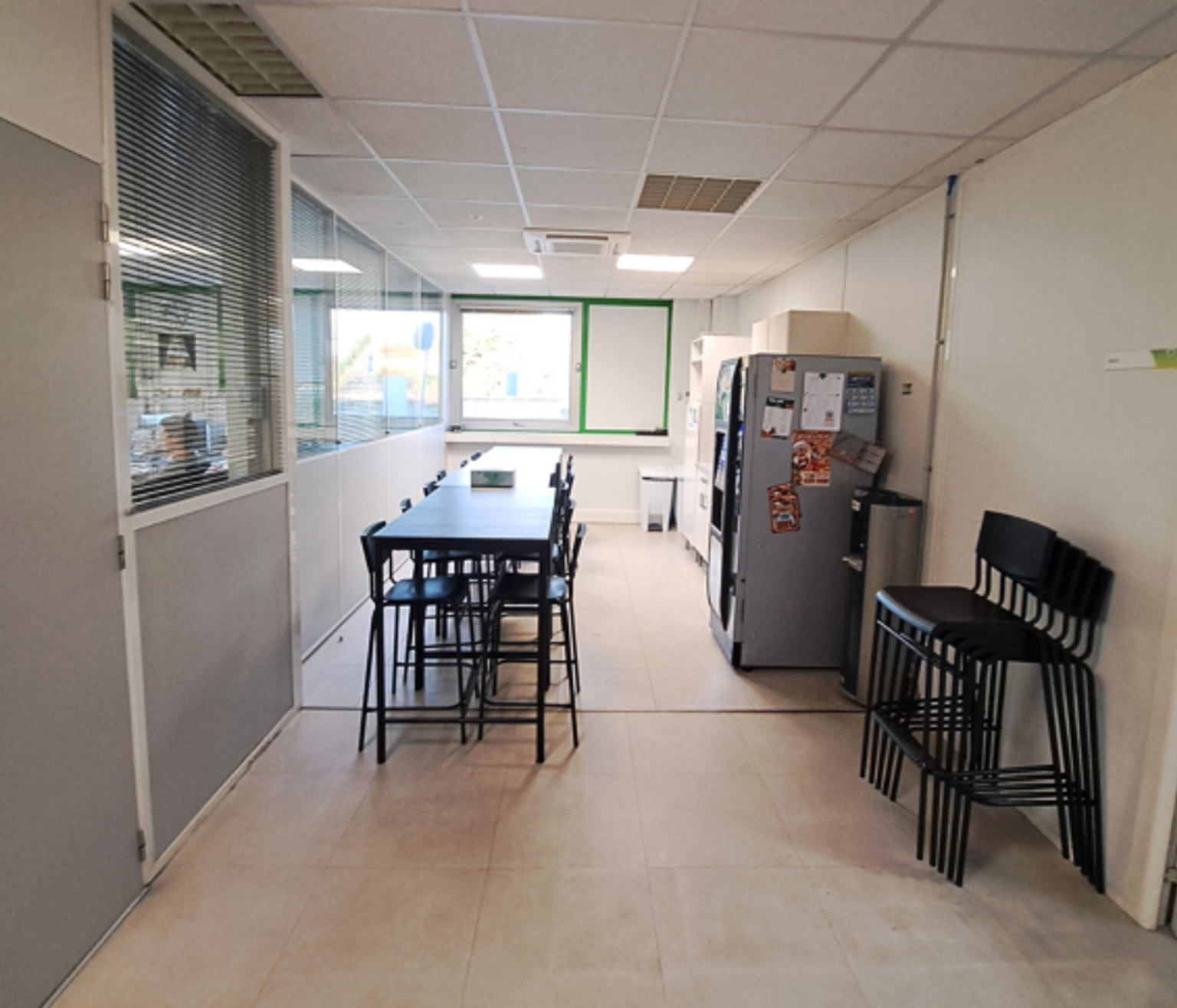 Salle de pause bureaux Labège