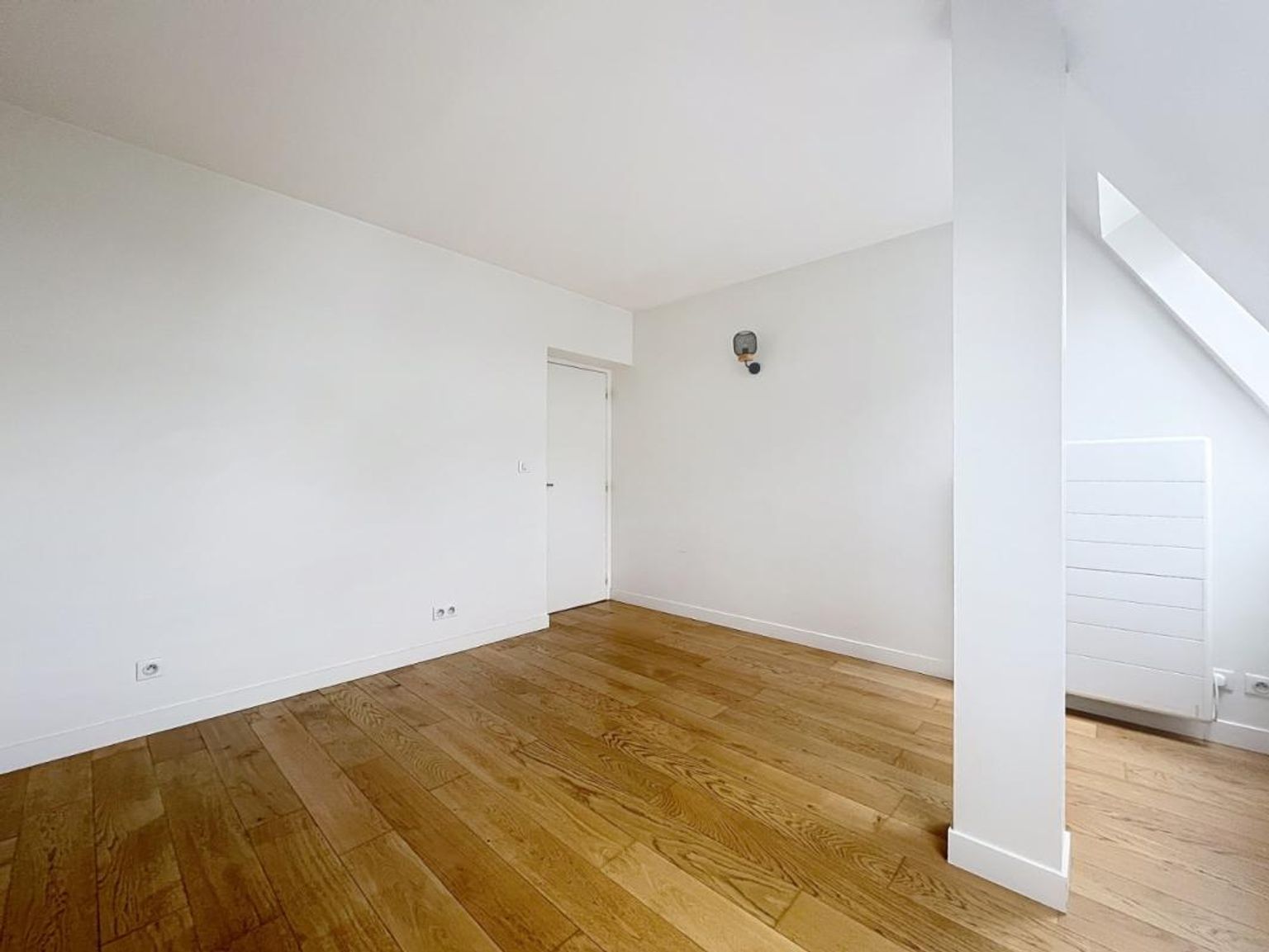 T2 non meublé 56.3m², rue Paul Baudry - Paris (8)