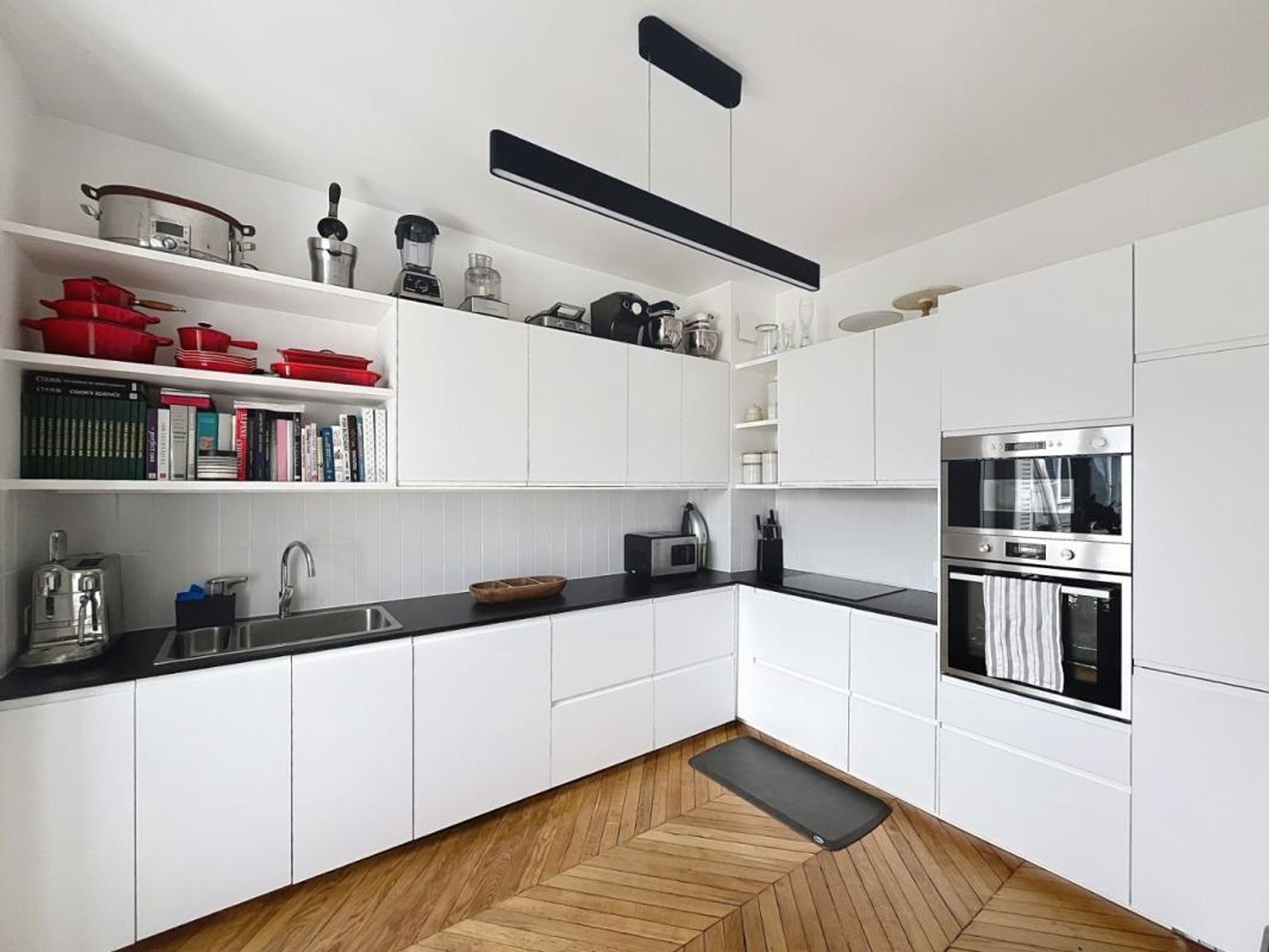 T5 de 156.93 non meublé, rue de Liège - Paris (8)