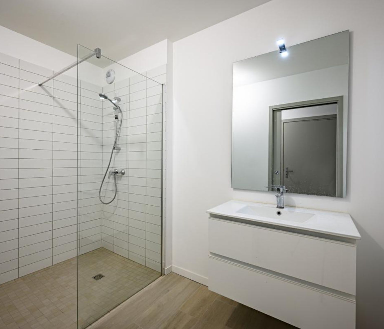 Location charmant T3 avec jardin quartier Compans