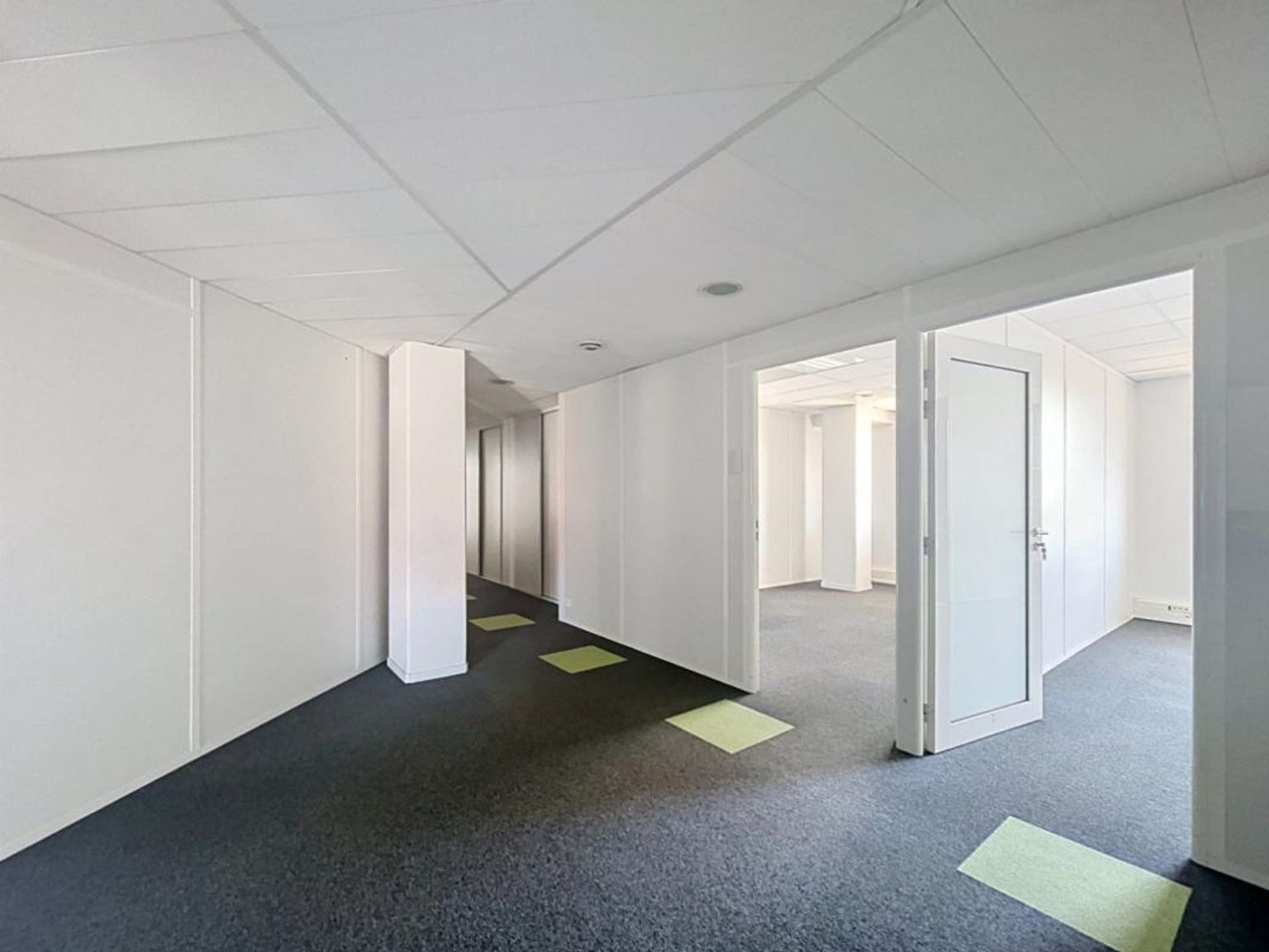 Bureaux à louer - 1033 m² - Toulouse Compans Caffarelli