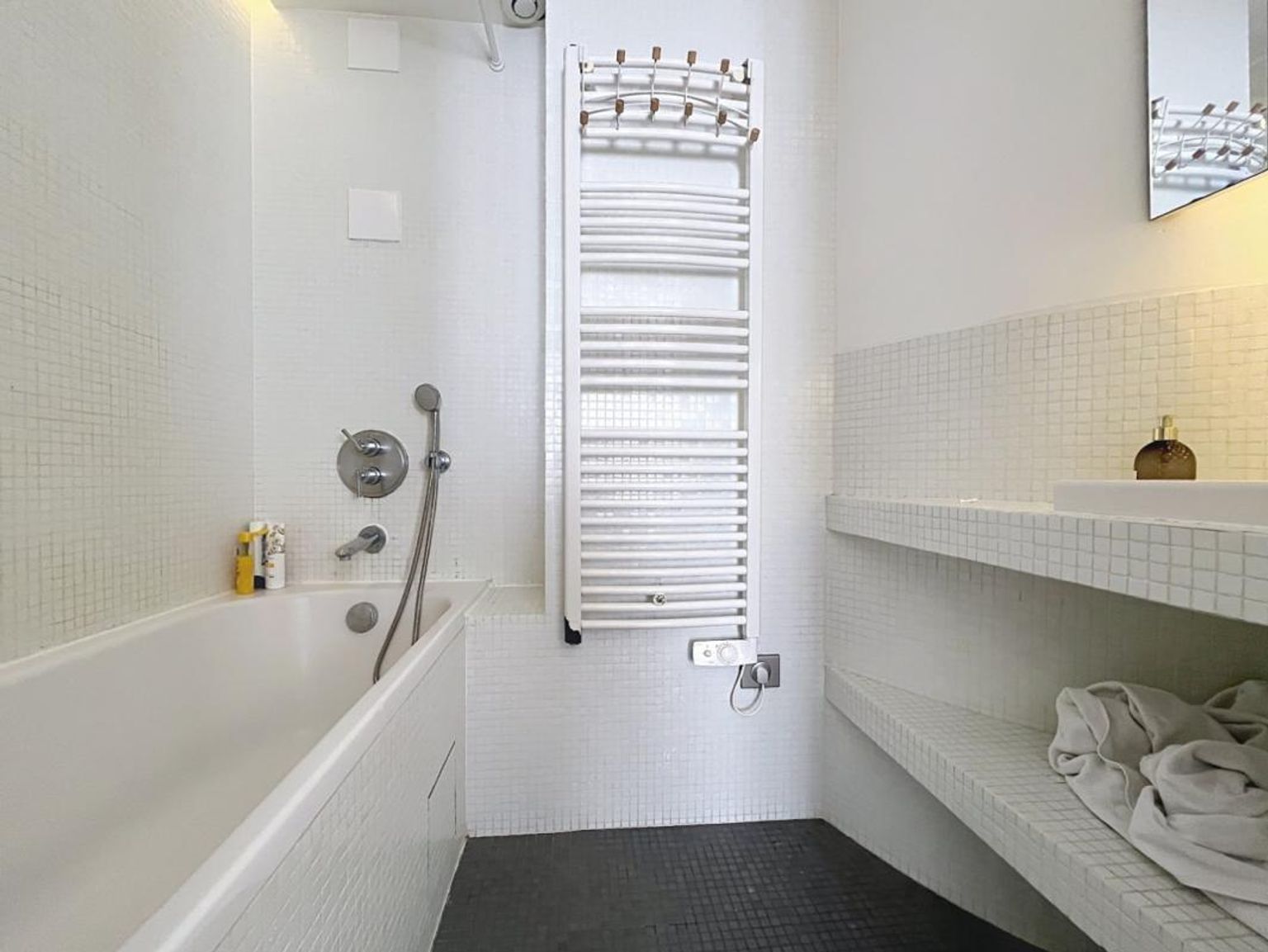 T3 non meublé de 74.40m² - Rue Paul Baudry - Paris (8)