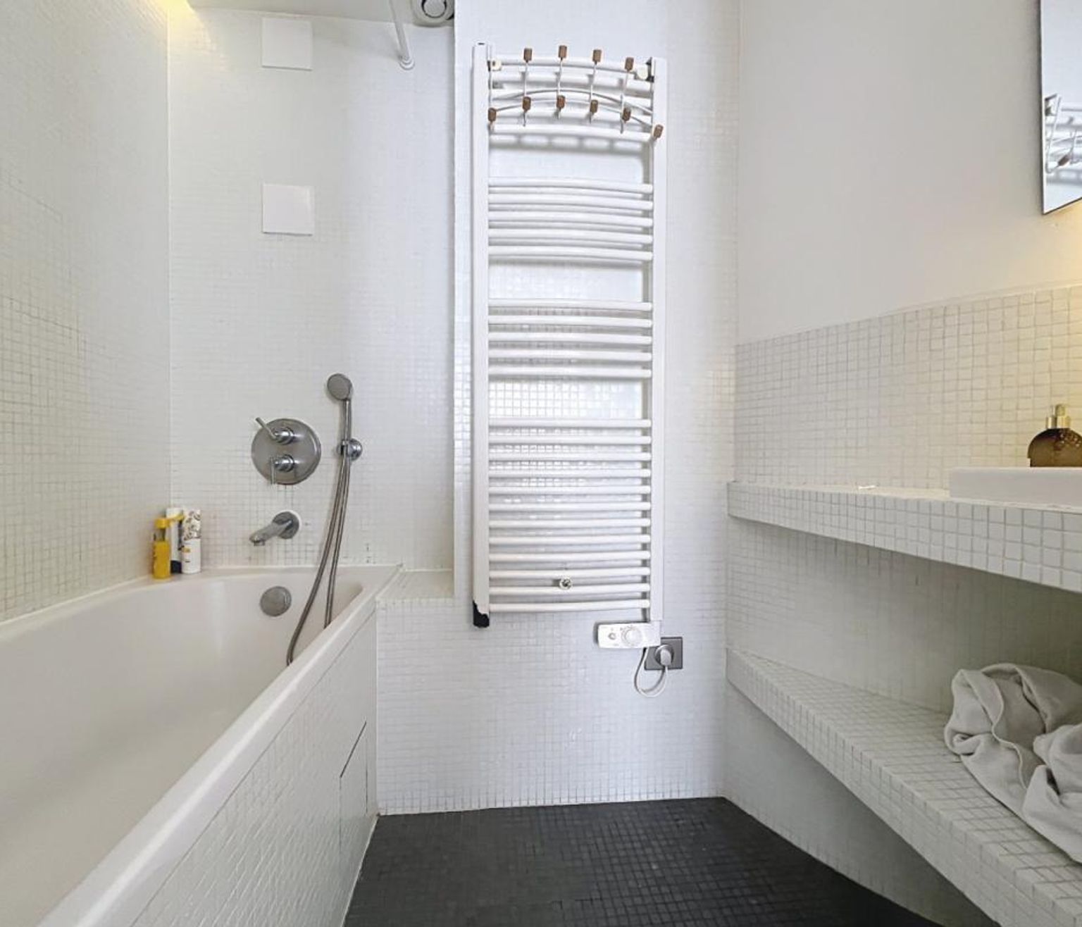 T3 non meublé de 74.40m² - Rue Paul Baudry - Paris (8)