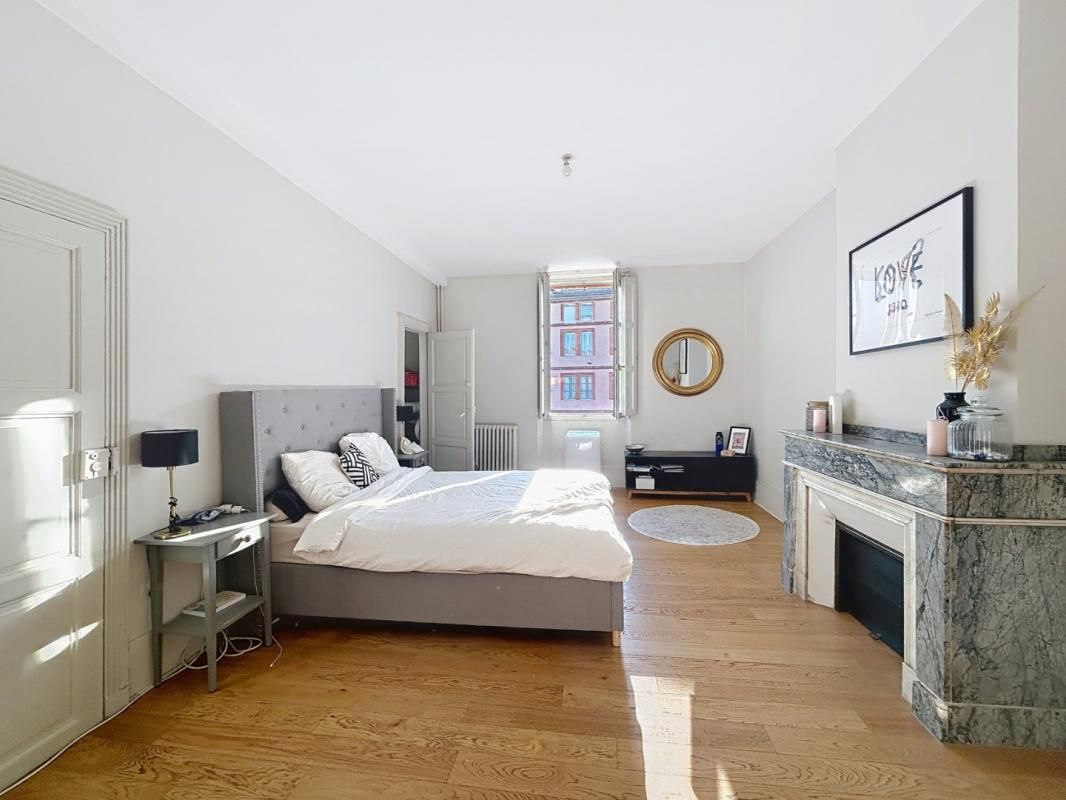 Location T4 de 119.94 m² Victor Hugo