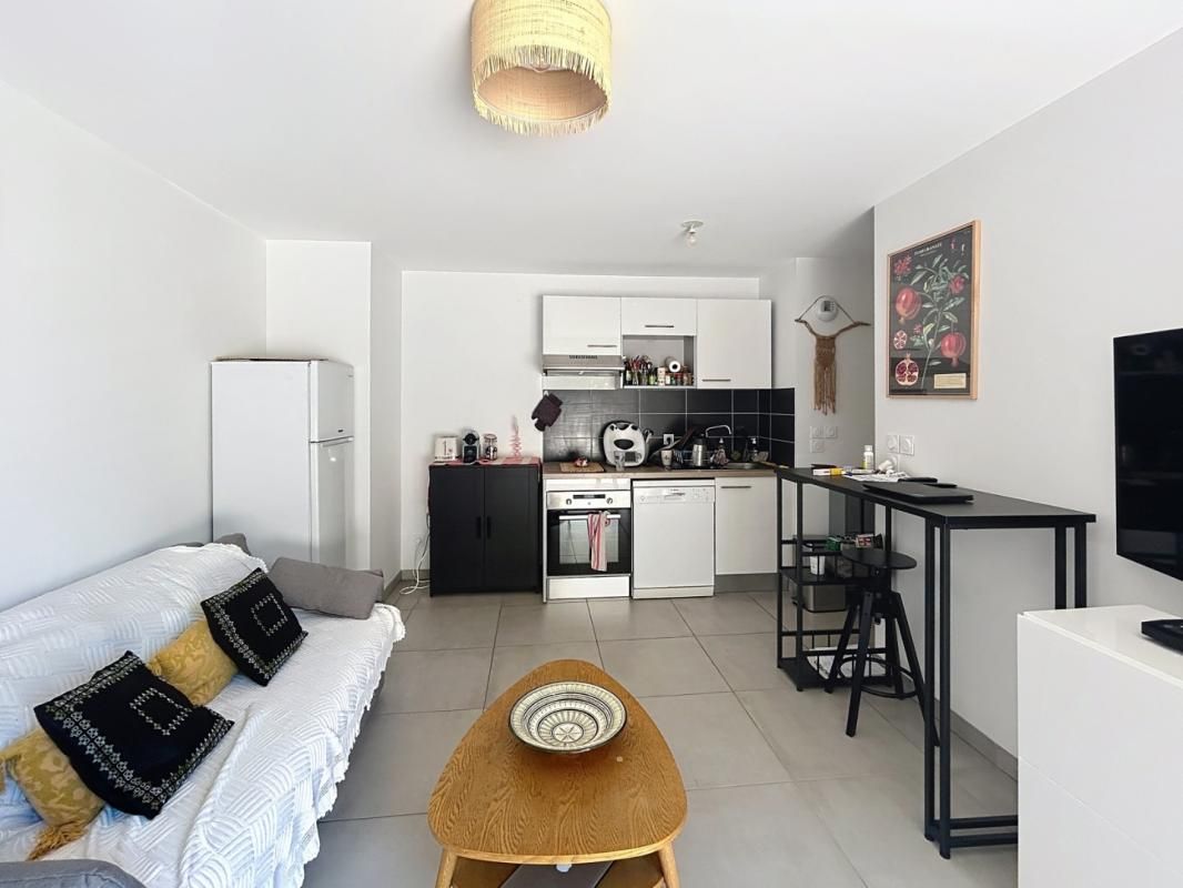 Location T2 avec terrasse et place de parking situé à Compans