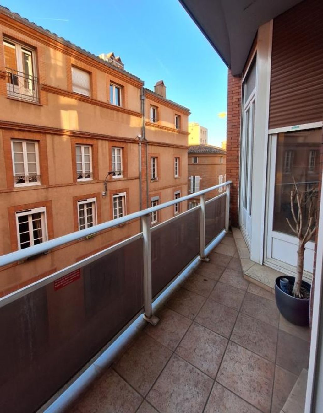 Location T4 de 119 m² Grand rond avec climatisation, ascesneur et balcon