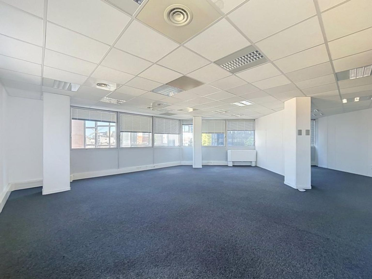 Bureaux à louer - 1033 m² - Toulouse Compans Caffarelli