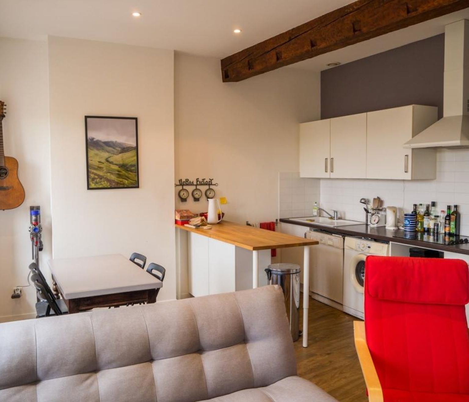 Location magnifique T2 place de la Daurade 42.21m²