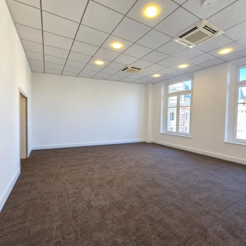 BUREAUX A LOUER - 264 m² - TOULOUSE CAPITOLE