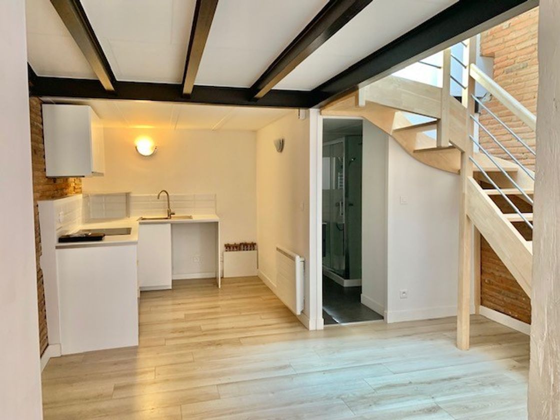 Location T3 duplex Carmes ( idéal colocations )