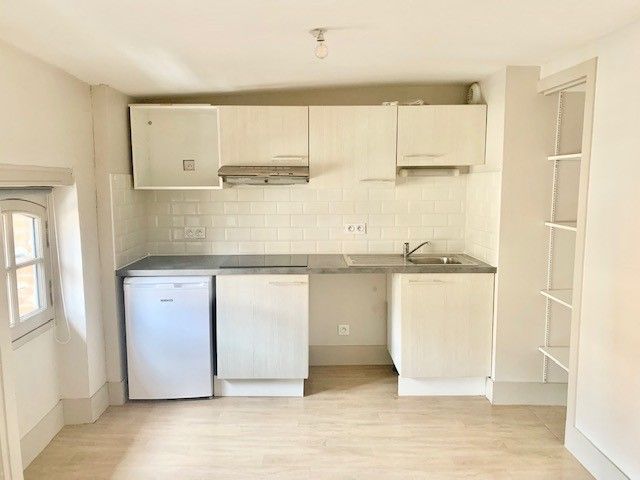 Location T2 Rue de Metz proche pont neuf