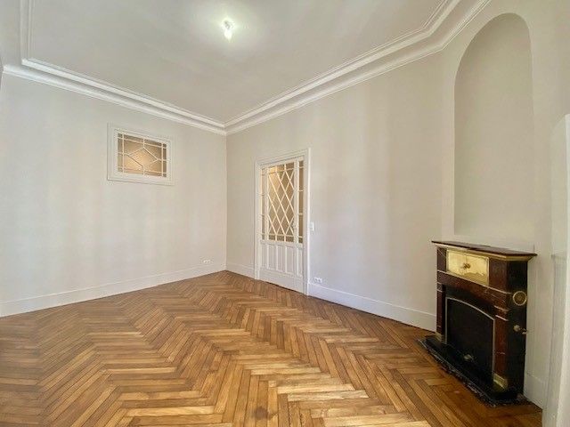 Location Magnifique T5 de 135 m² rue Croix Baragnon