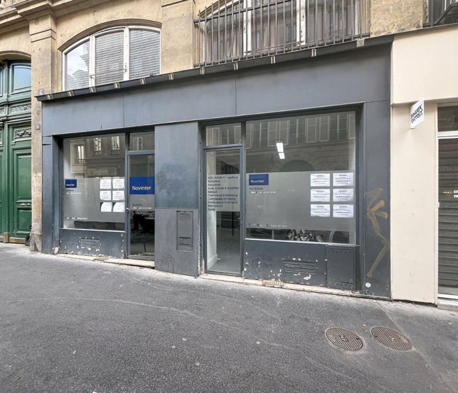 Local à louer - 89 m² - Paris 9