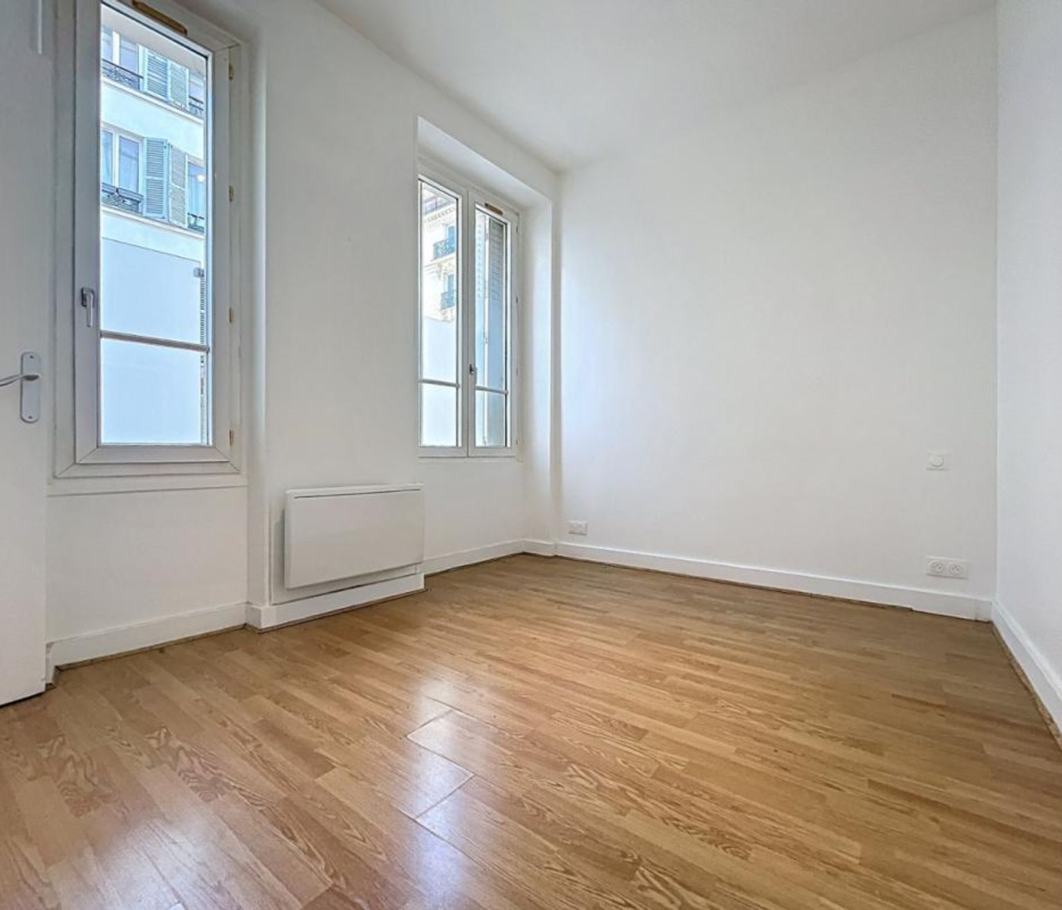 T2 non meublé, rue Blomet - PARIS (15)