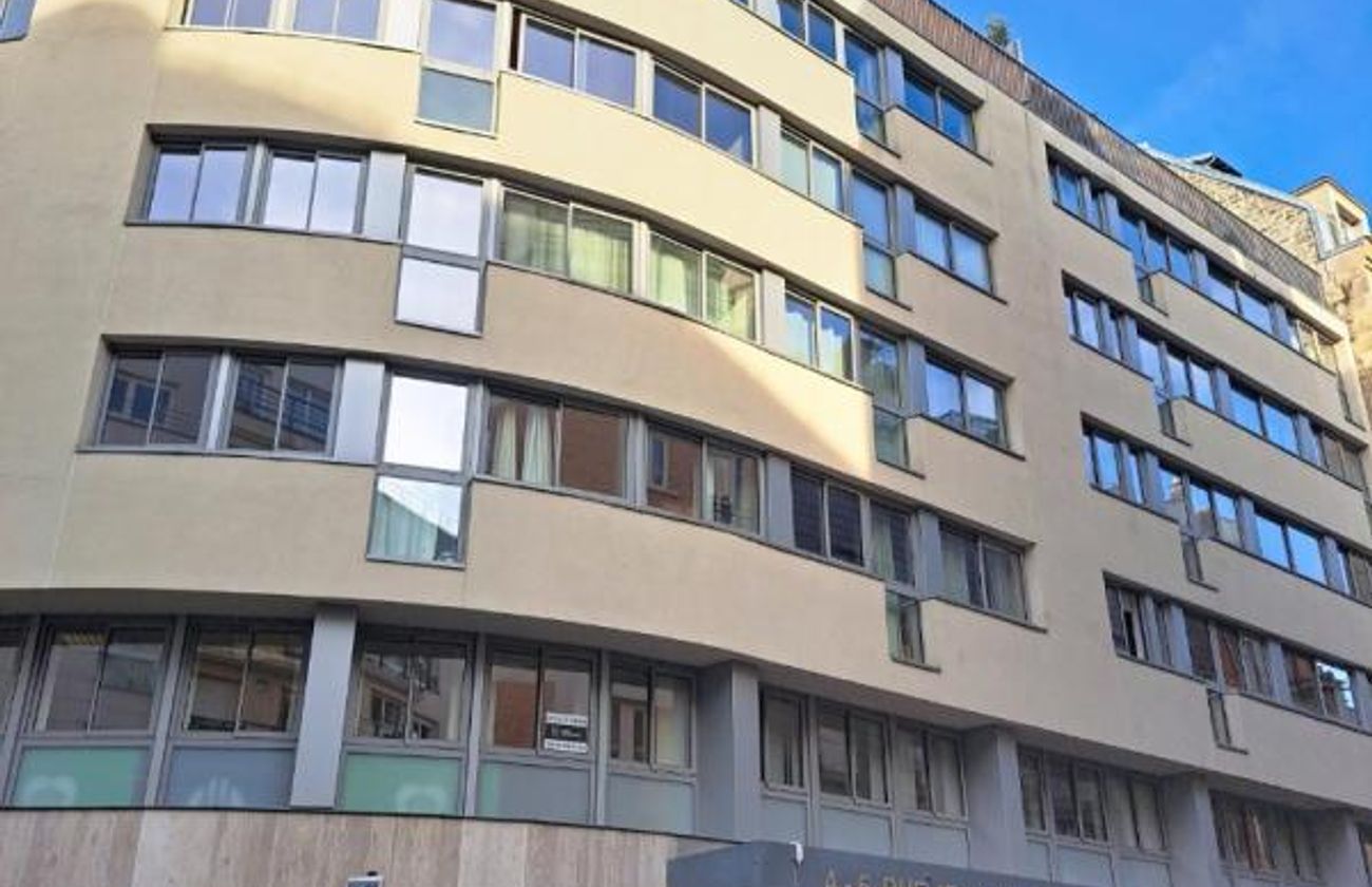 Bureaux à louer - 297 m² - Paris 15