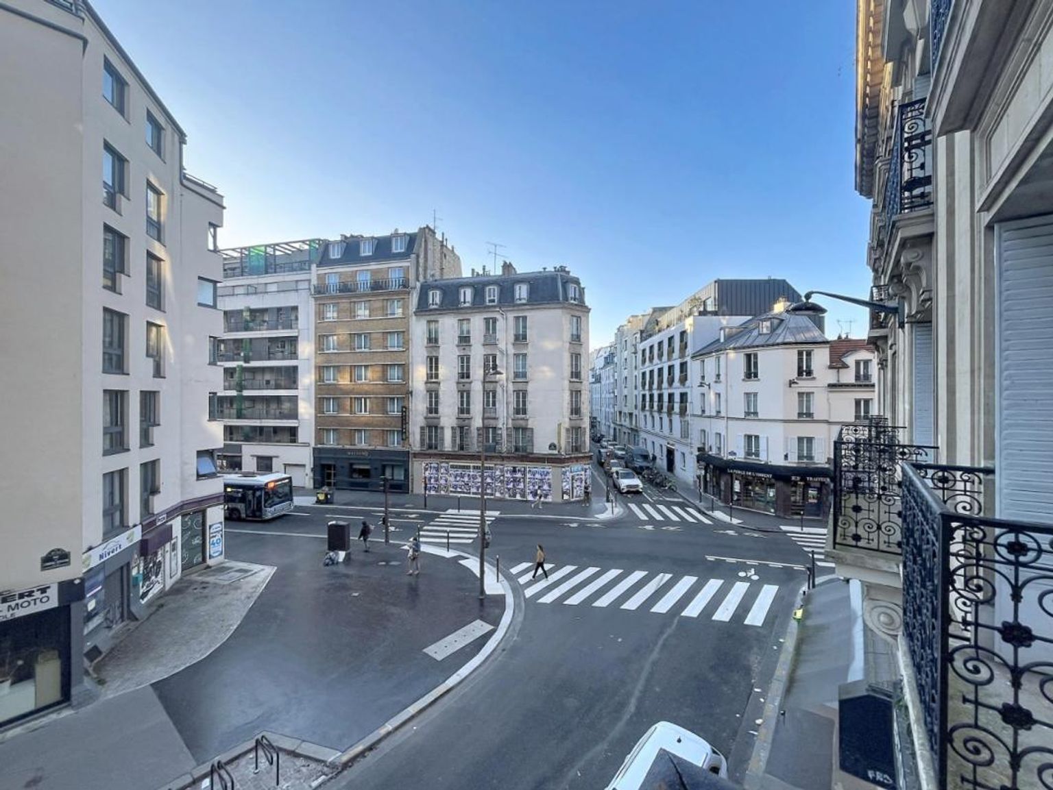 T3, non meublé, en fin de rénovation - Rue de l'Amiral Roussin - Paris (15)