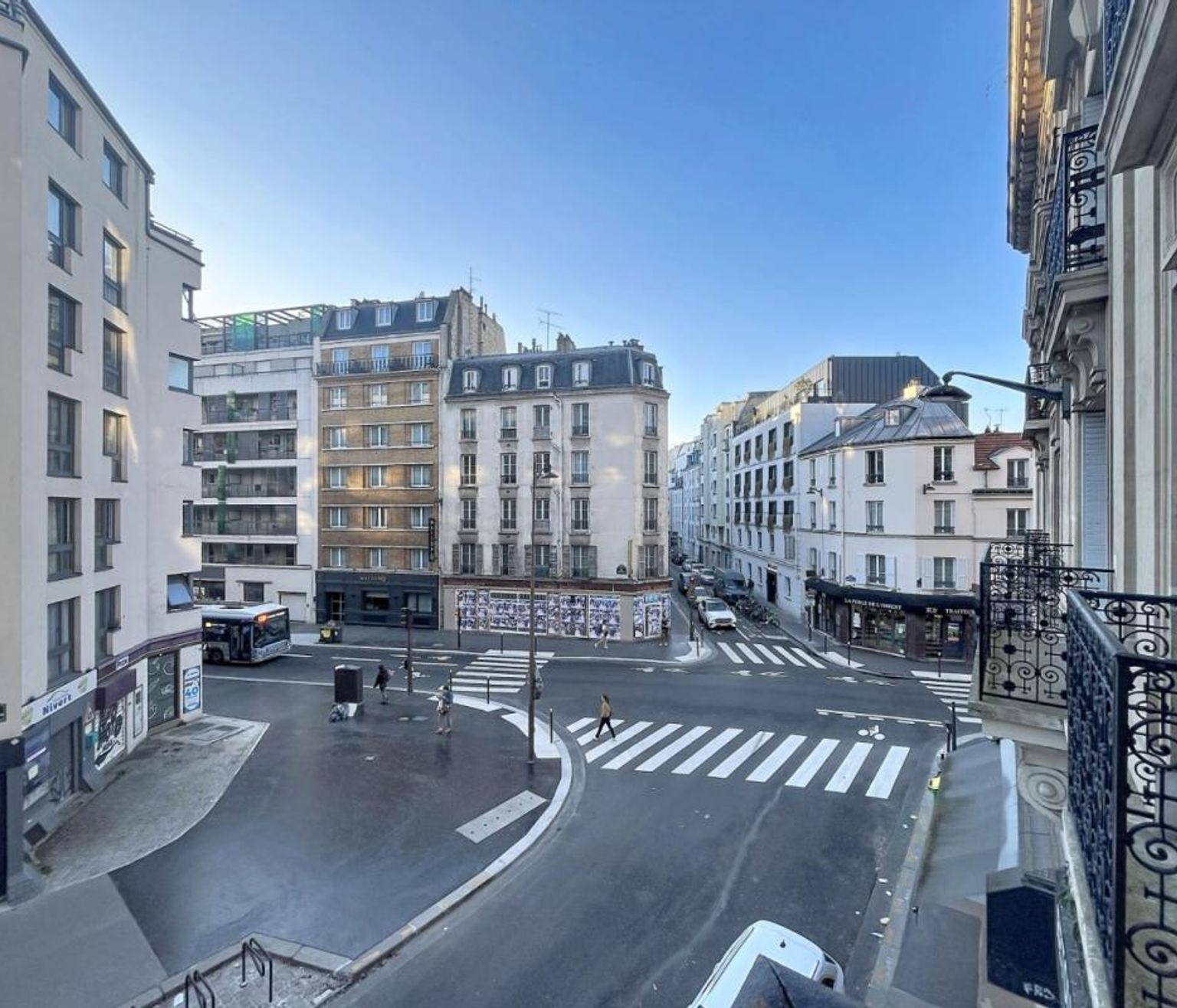 T3, non meublé, en fin de rénovation - Rue de l'Amiral Roussin - Paris (15)