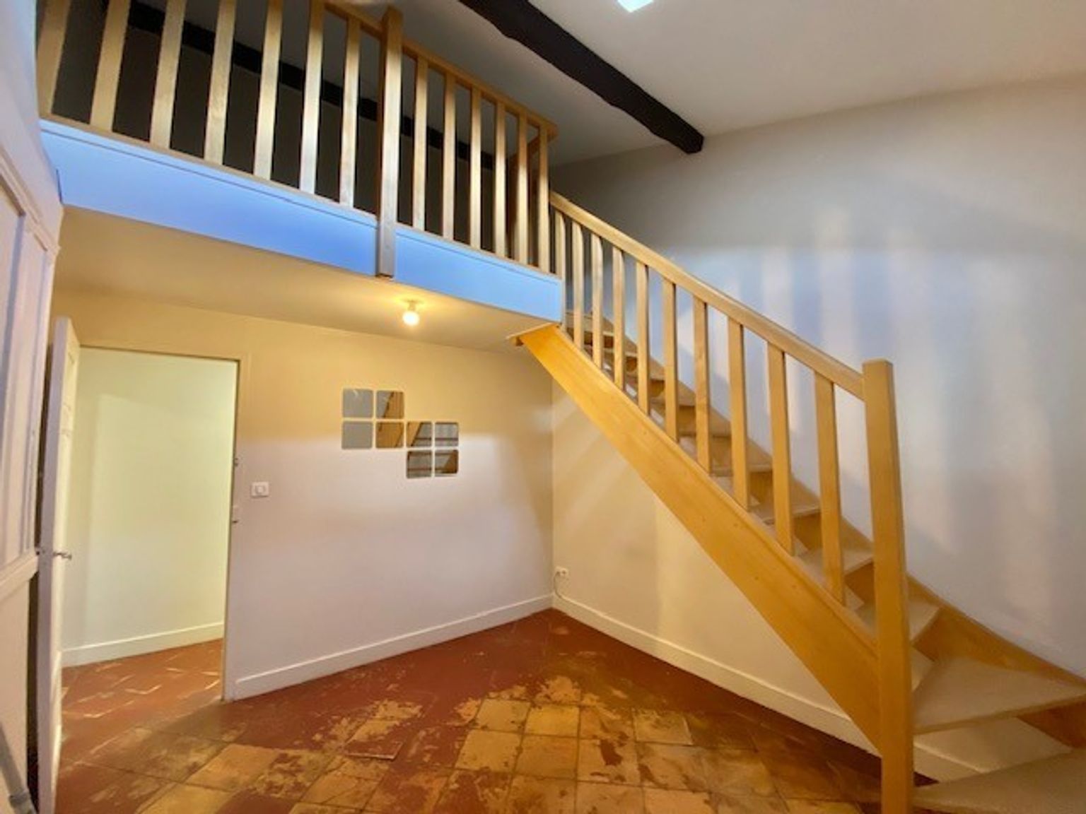 Location Magnofique T5 de 138 m² en  duplex Quartier St Georges