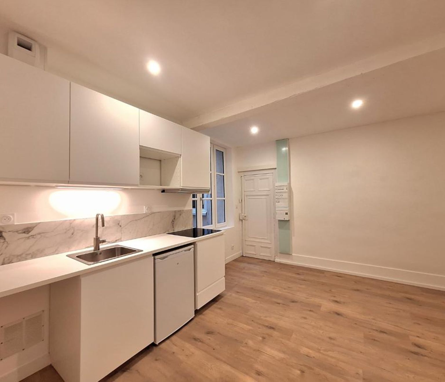 Location T2 Rue St Antoine du T quartier St Georges