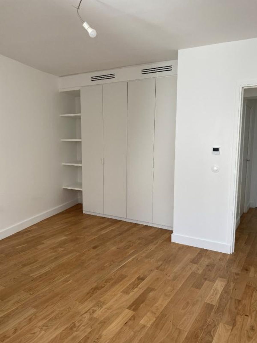 T3 non meublé 71m², rue de Rennes - Paris (6)